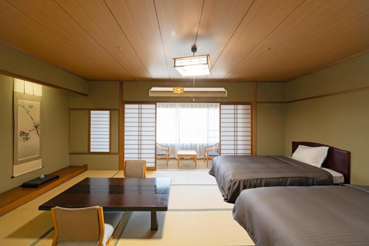 Isawa Tokiwa Hotel Fuefuki Exterior photo