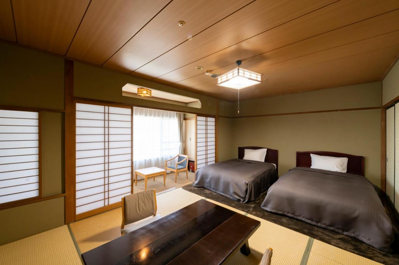 Isawa Tokiwa Hotel Fuefuki Exterior photo