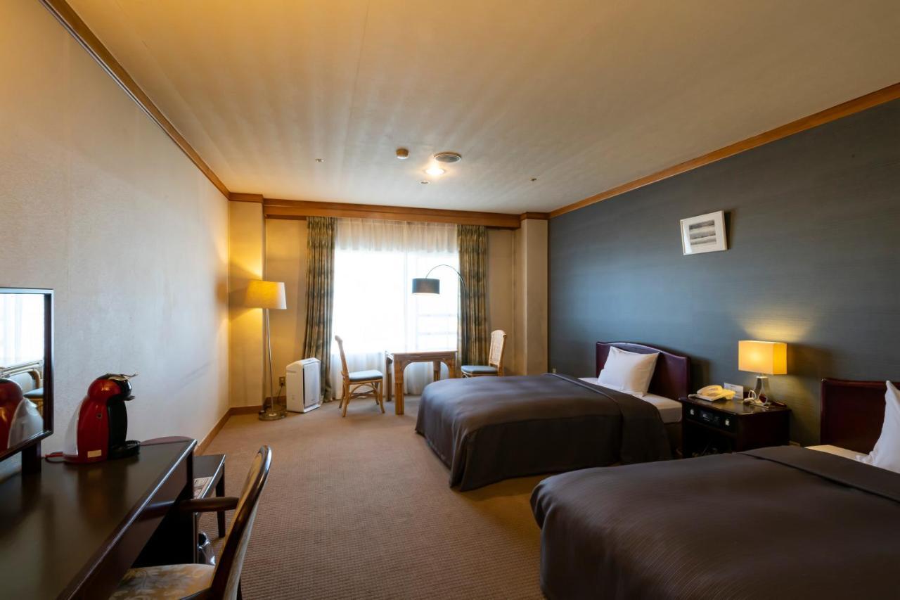 Isawa Tokiwa Hotel Fuefuki Exterior photo